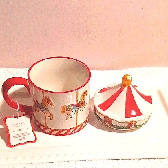 Gorgeous! Carosel Horses Design Mug With Matching Lid 🎠👑🎠🎠👑🎠🎠 - Picture 5 of 8